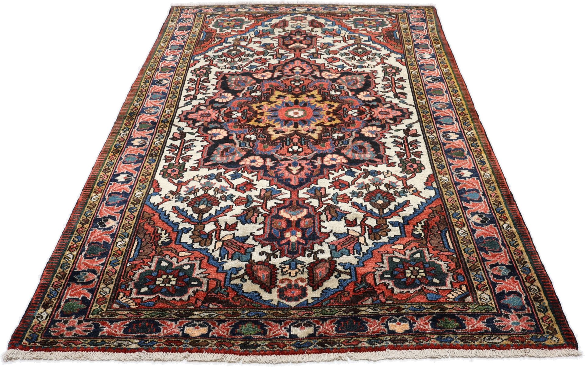 Antiker Bakhtiari Perserteppich aus Iran, 133 × 205 cm