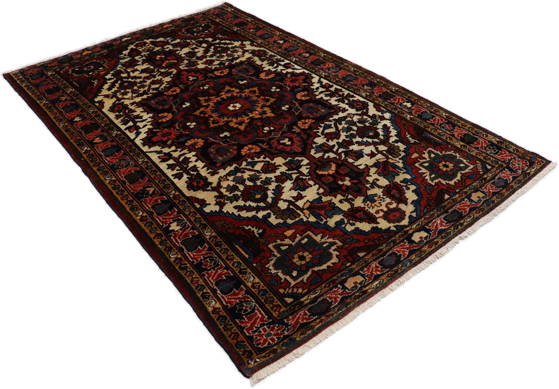 Antiker Bakhtiari Perserteppich aus Iran, 133 × 205 cm