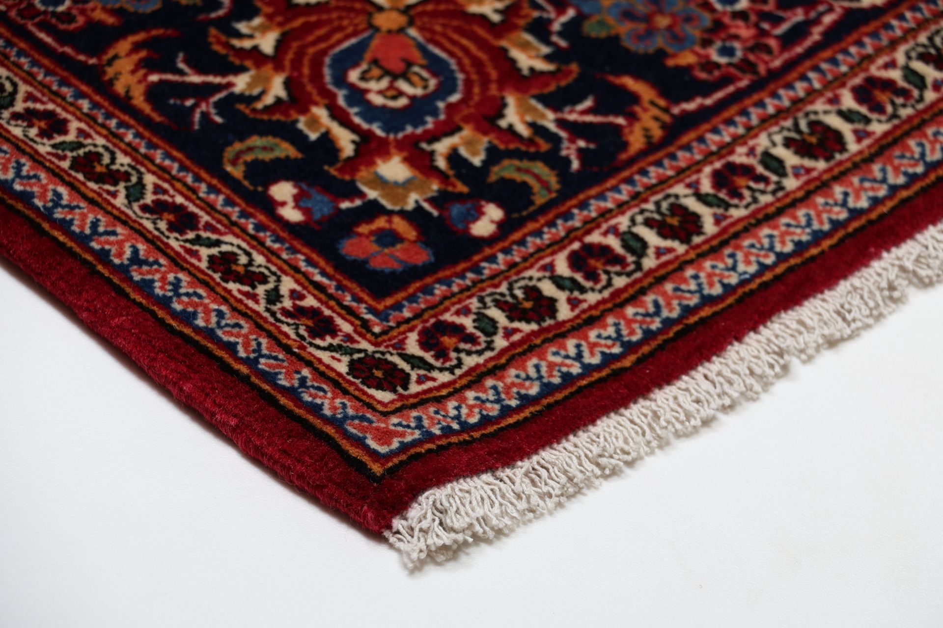 Kashan Perserteppich 136 × 218 cm aus Wolle, handgeknüpft
