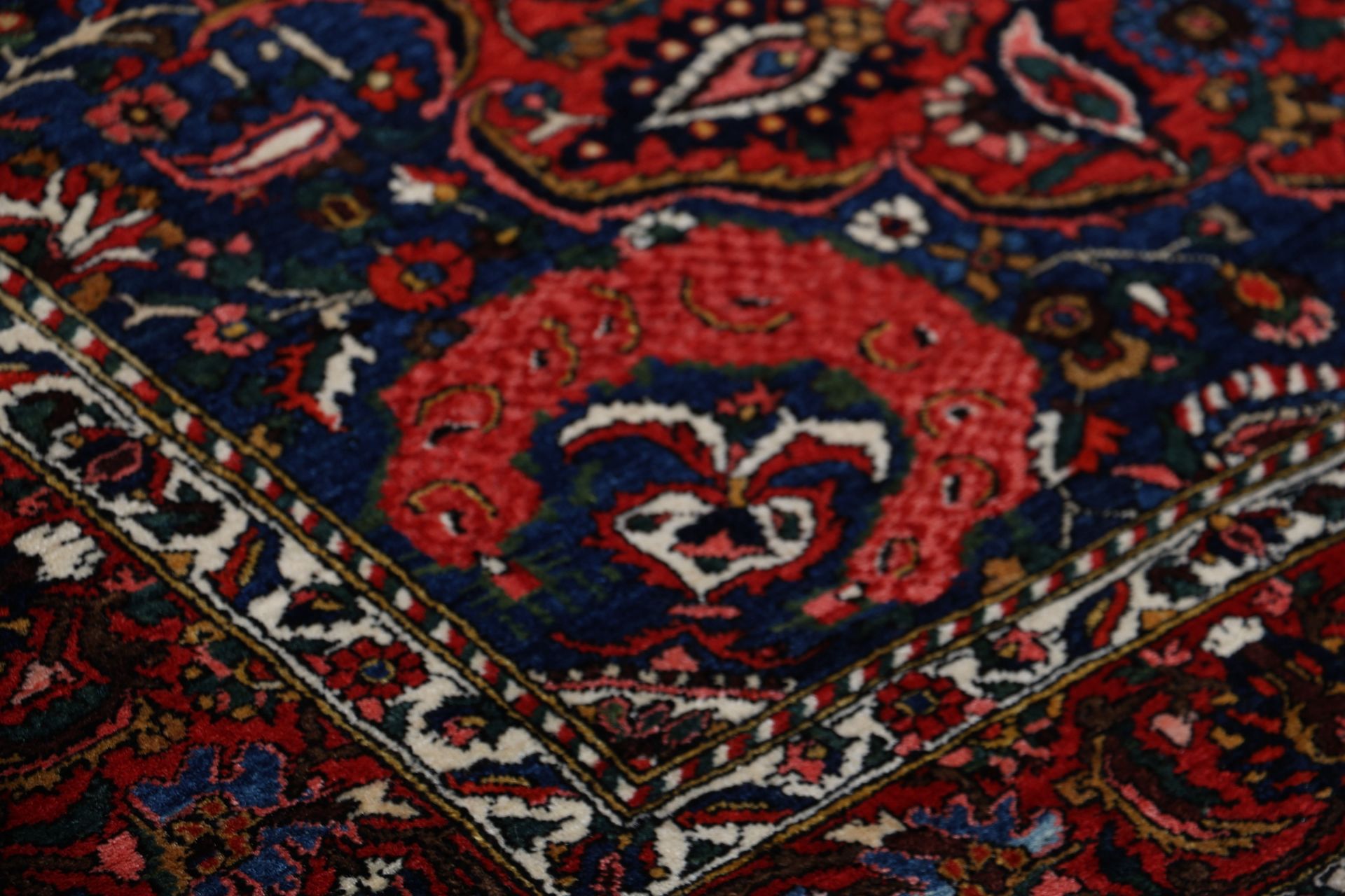 perserteppich-bachtiar-150-x-206-cm-schurwolle-handgeknupft-antik-14 Antiker Bakhtiari Perserteppich, 150 × 206 cm, Wolle