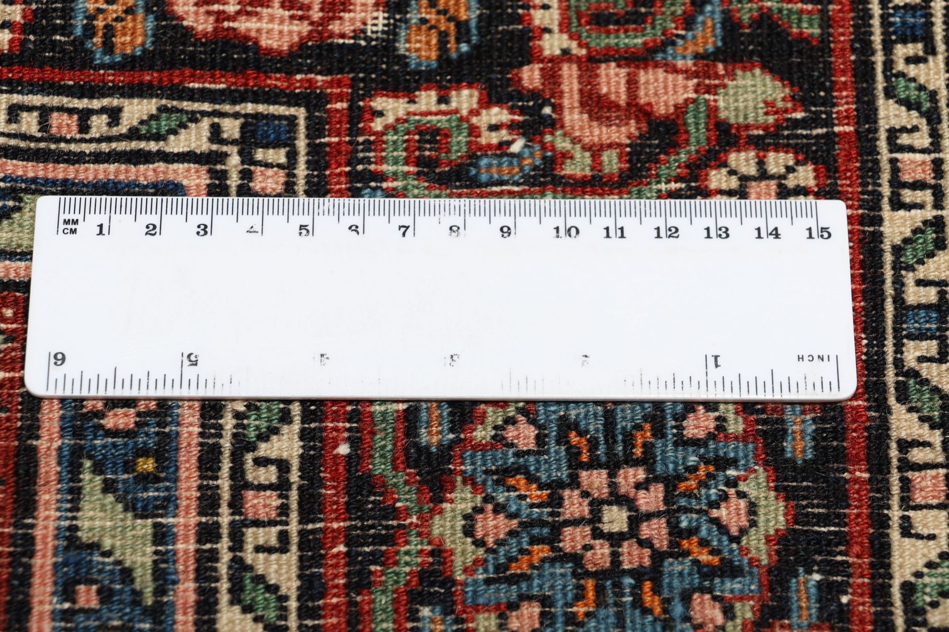 Antiker Bijar Perserteppich aus Iran, 140 × 228 cm