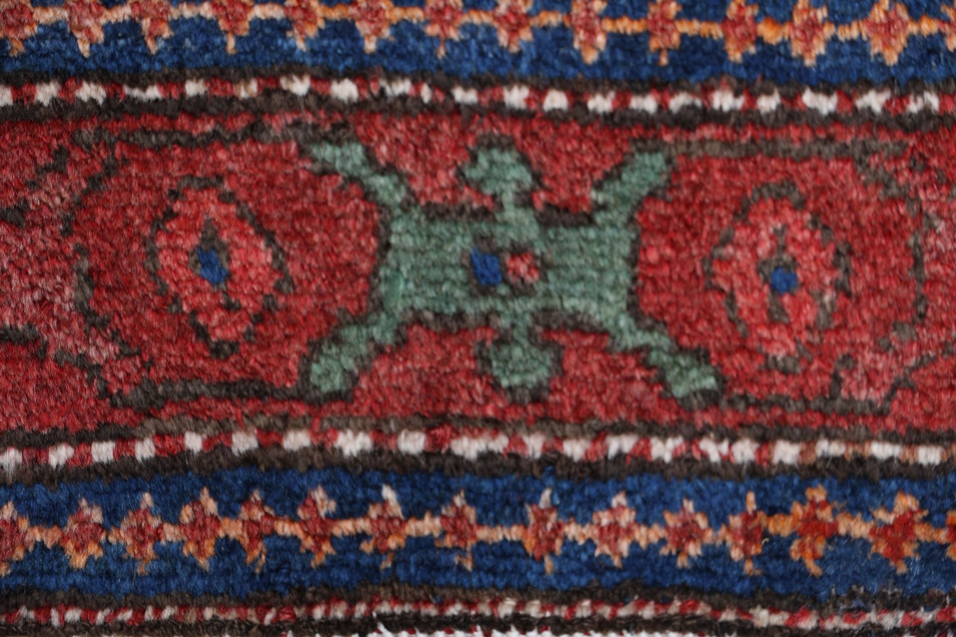 Koliai Perserteppich aus Iran, 125 × 190 cm