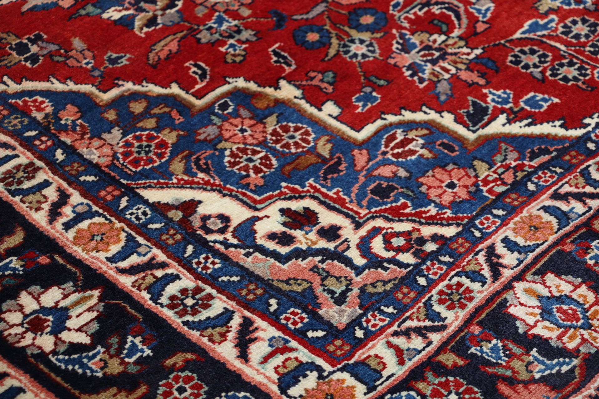 Hamadan Perserteppich aus Iran, 207 × 303 cm