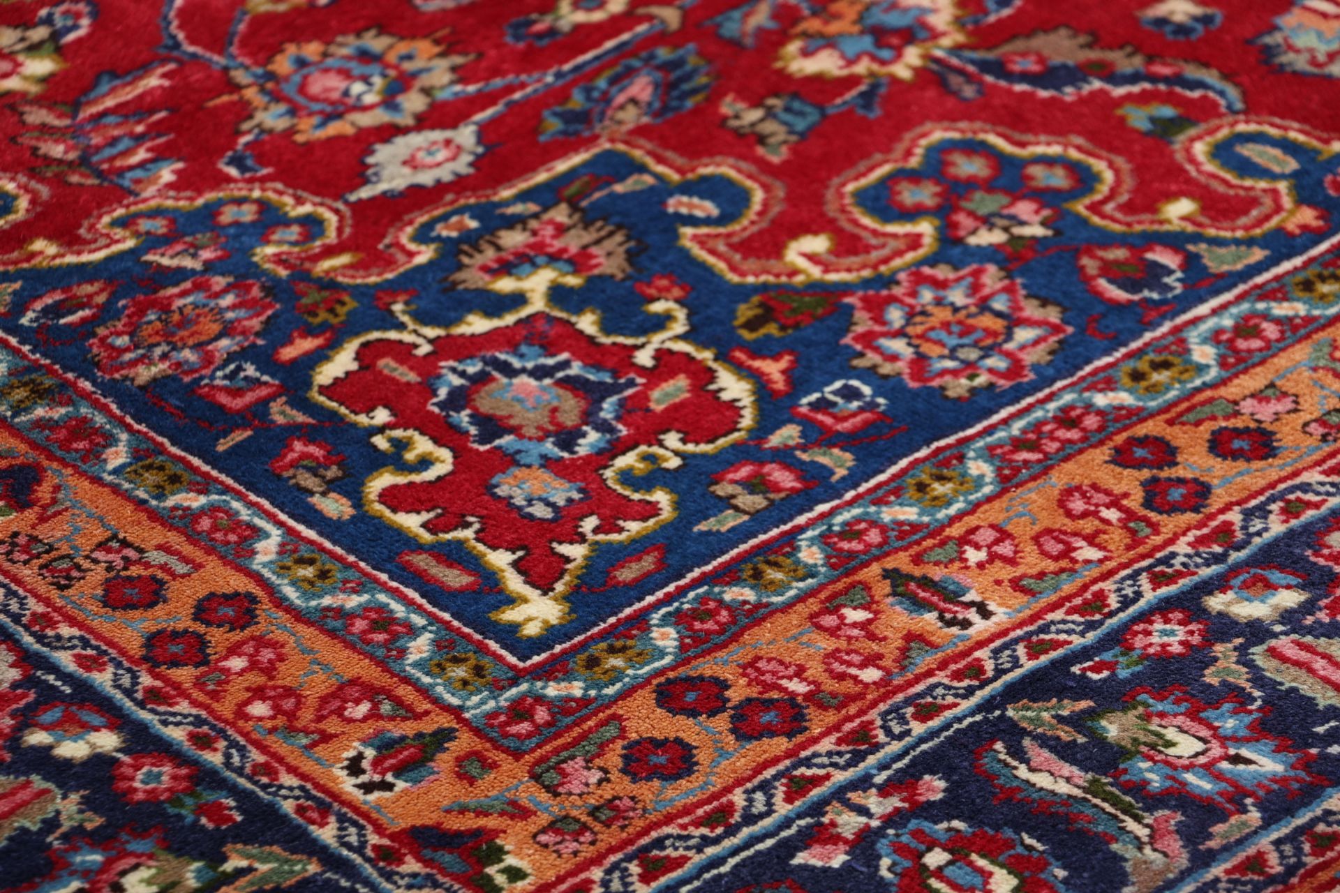 Mashhad Perserteppich aus Iran, 200 × 290 cm
