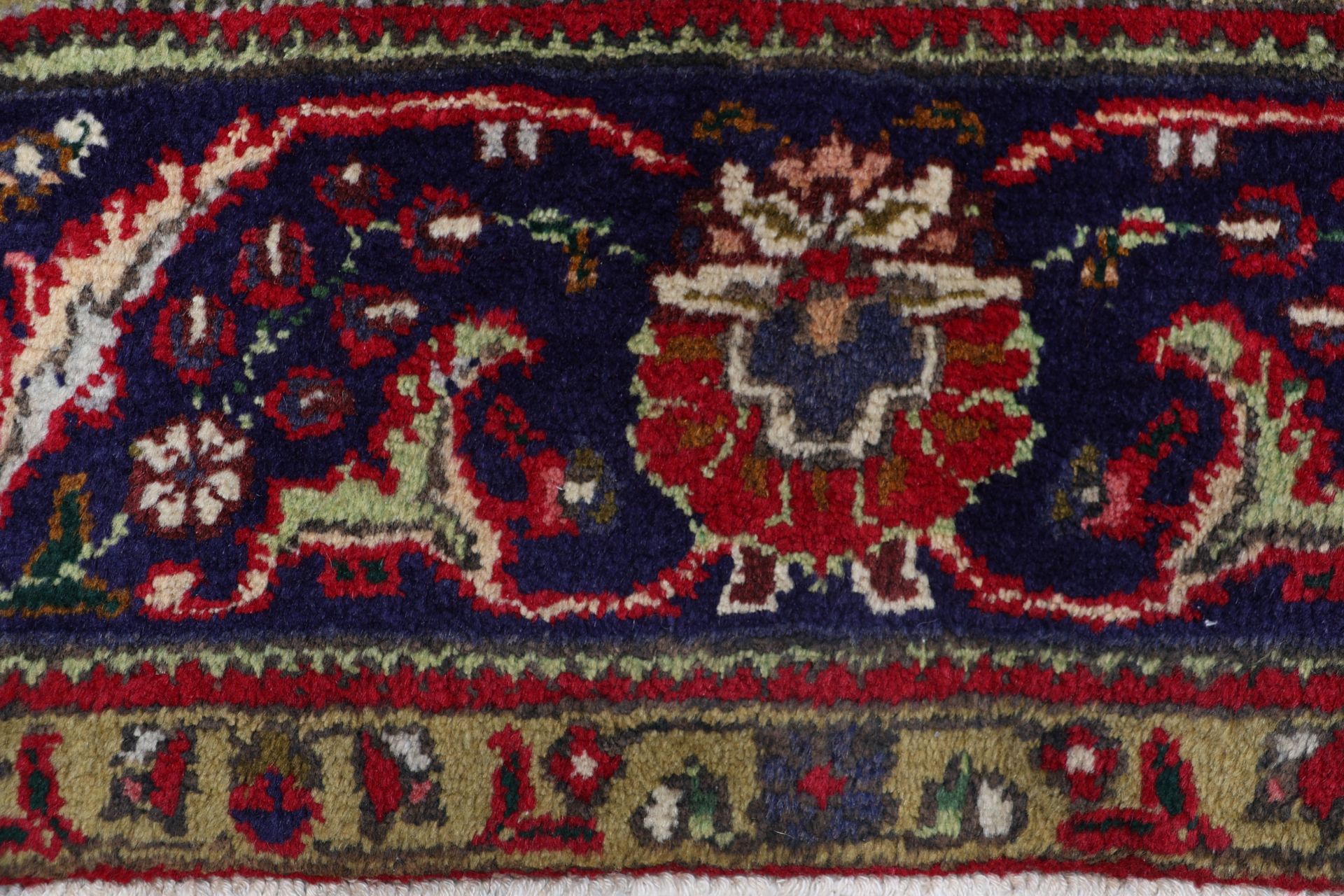 Täbriz Perserteppich 204 × 305 cm aus Wolle, handgeknüpft