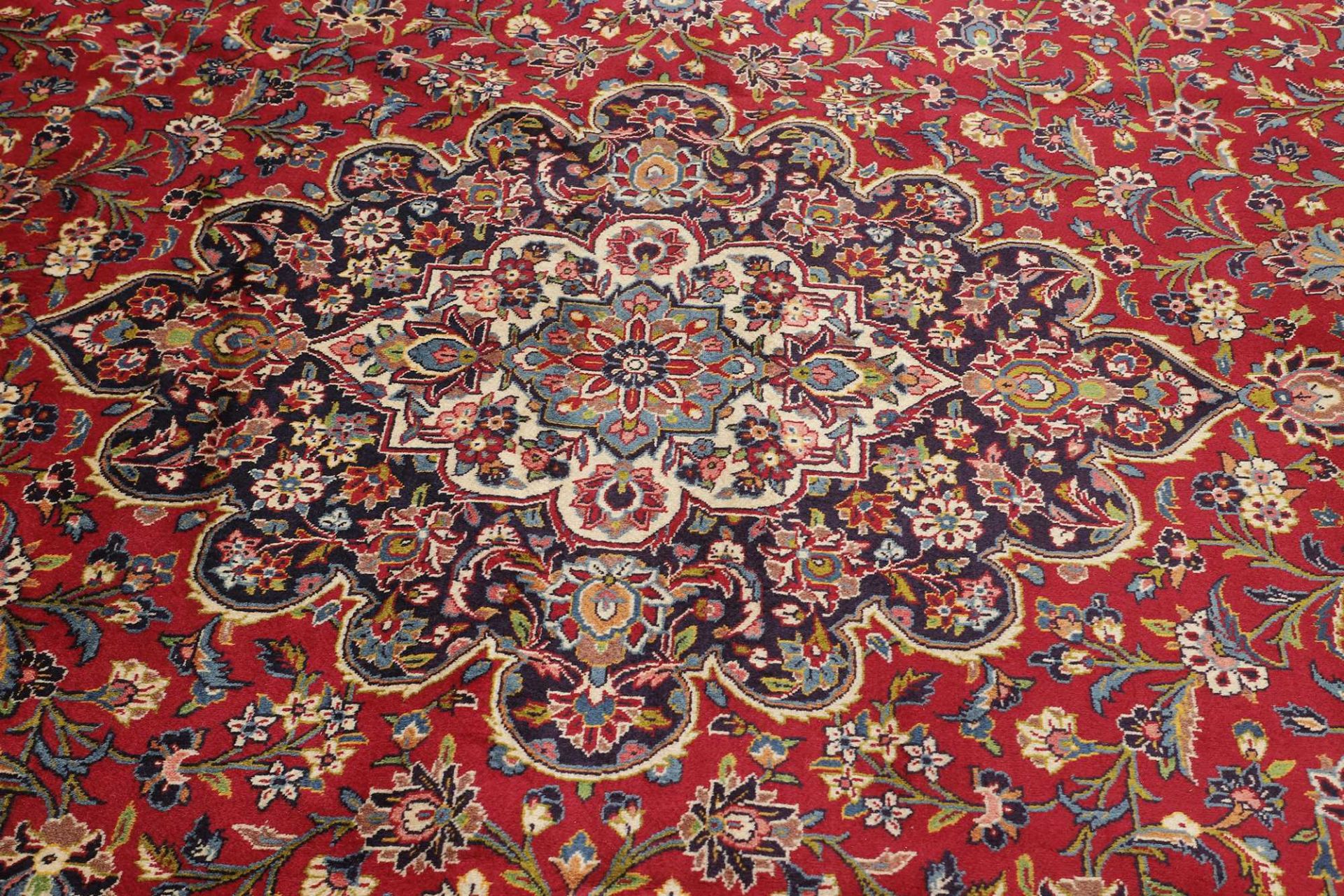Kashan Perserteppich 361 × 557 cm aus Wolle, handgeknüpft