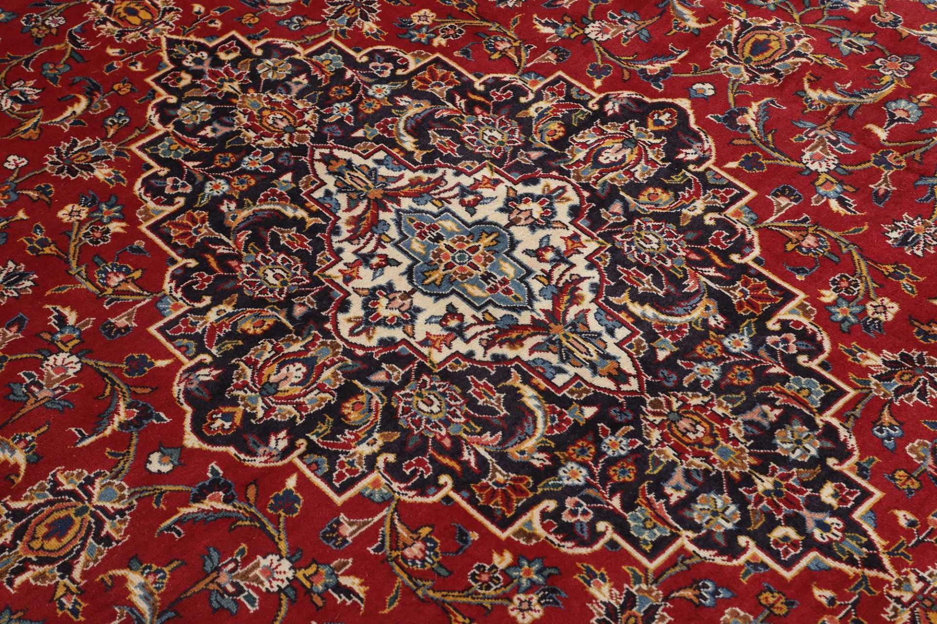 Handgeknüpfter Kashan Perserteppich 311 × 502 cm