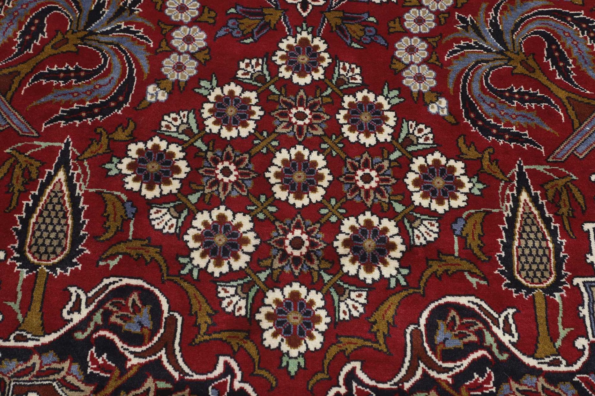 Handgeknüpfter Perserteppich 295 × 514 cm