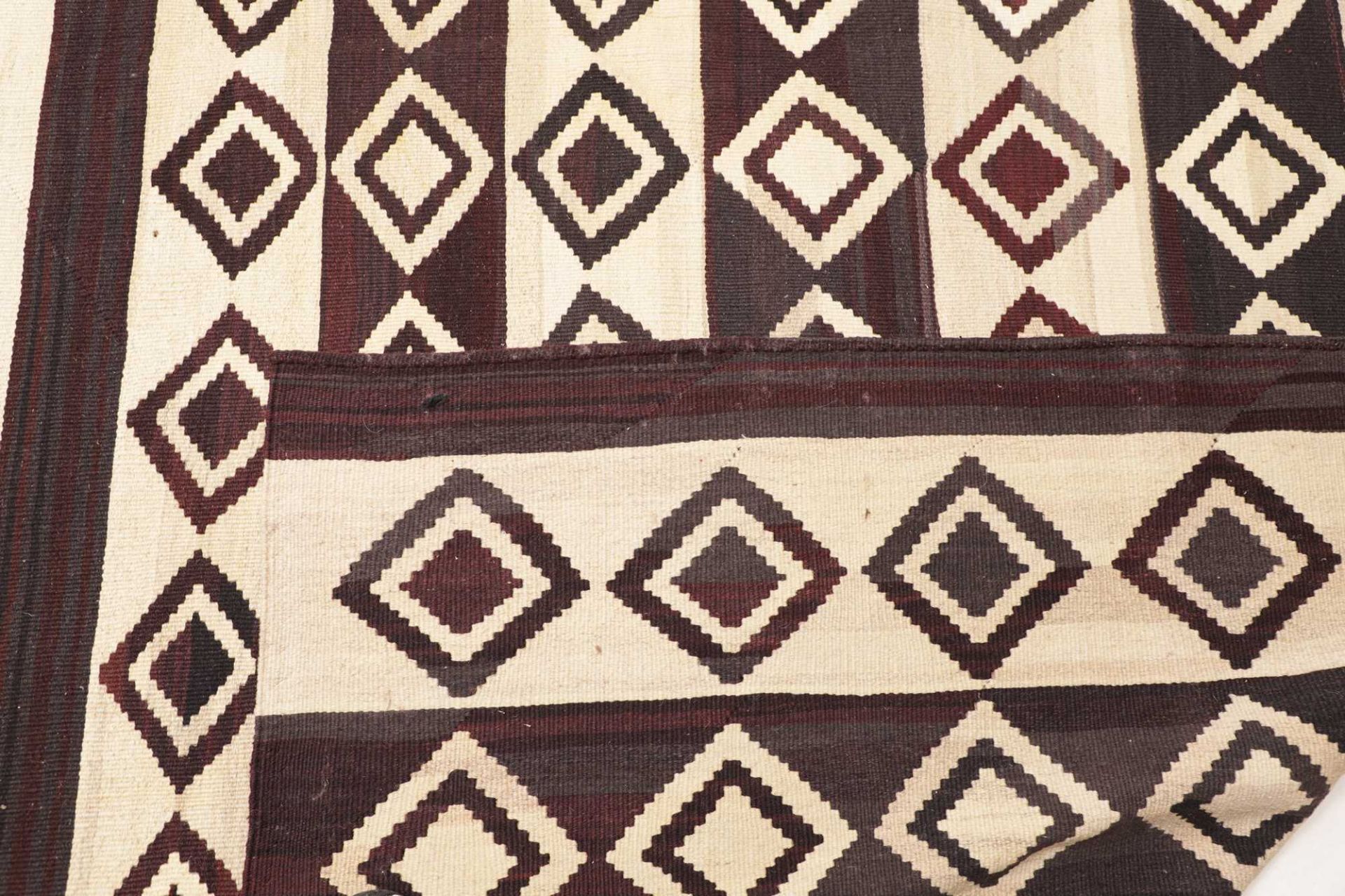 Kelim Perserteppich 334 × 429 cm aus Wolle, handgewebt