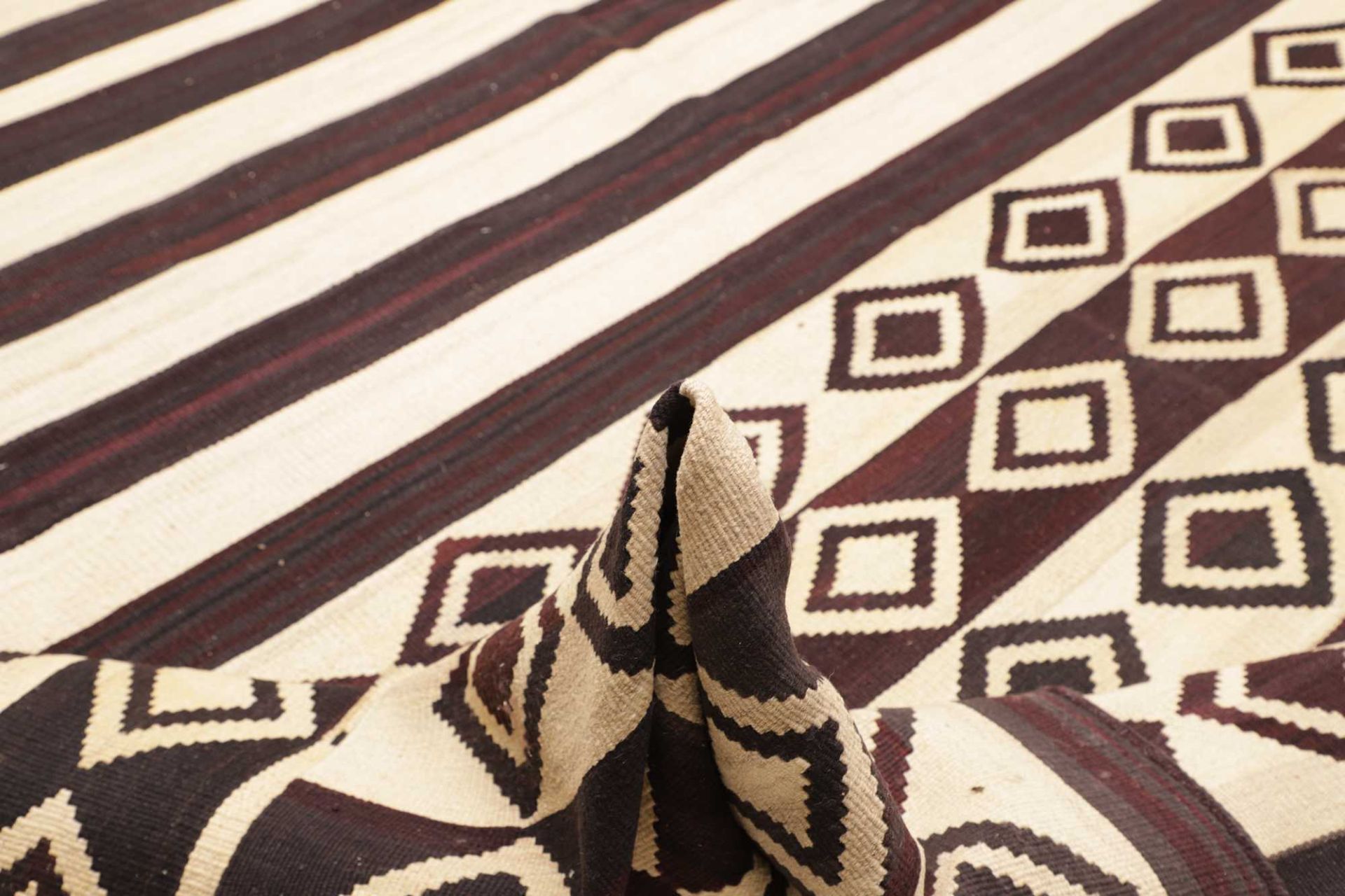 Kelim Perserteppich 334 × 429 cm aus Wolle, handgewebt