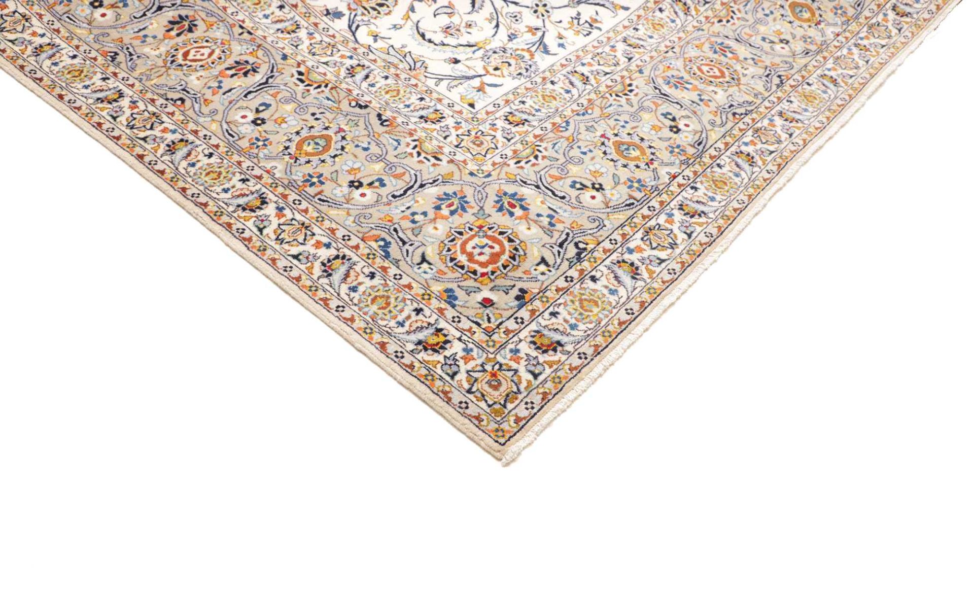 Kashan Perserteppich aus Iran, 309 × 429 cm