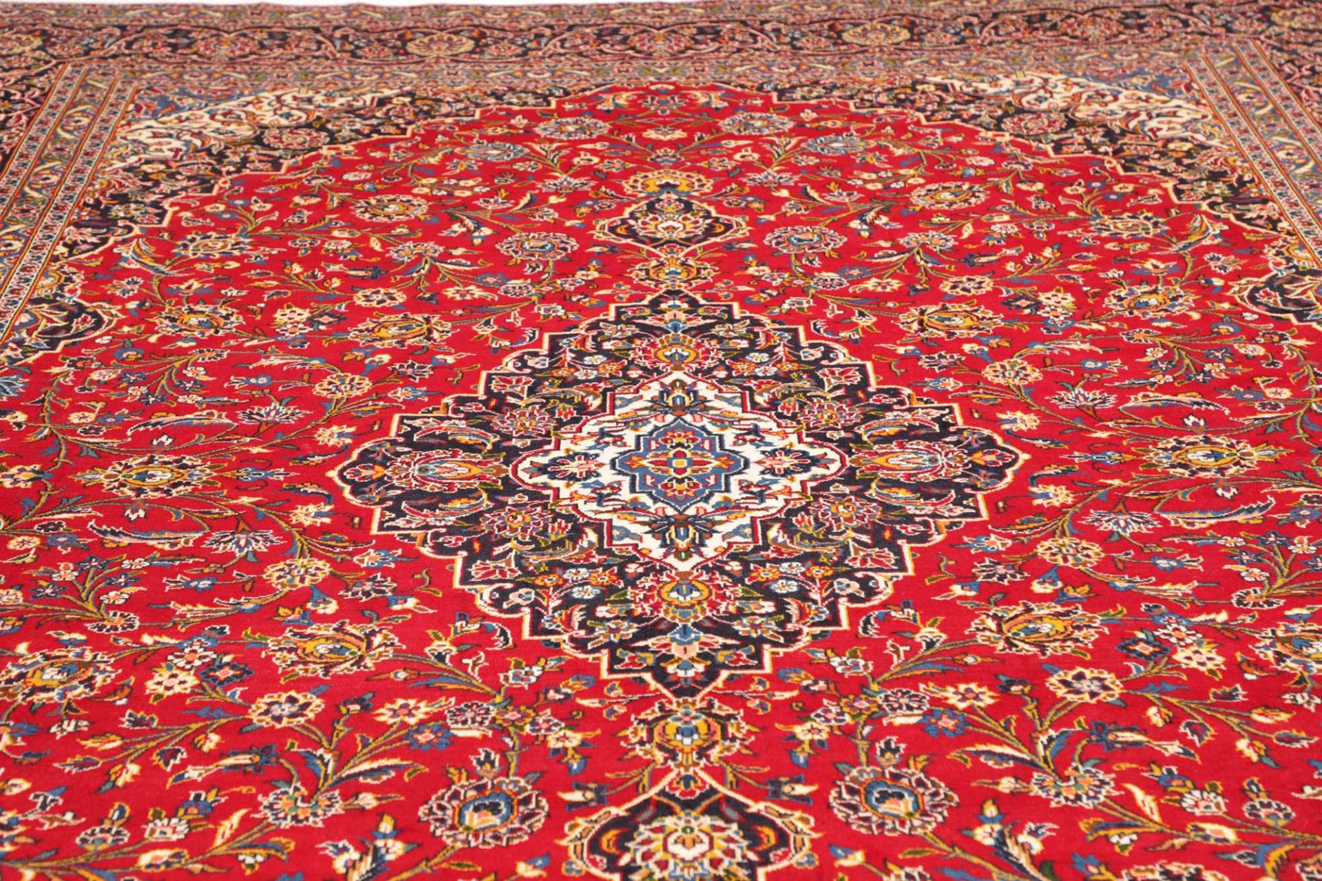 Kashan Perserteppich aus Iran, 311 × 424 cm
