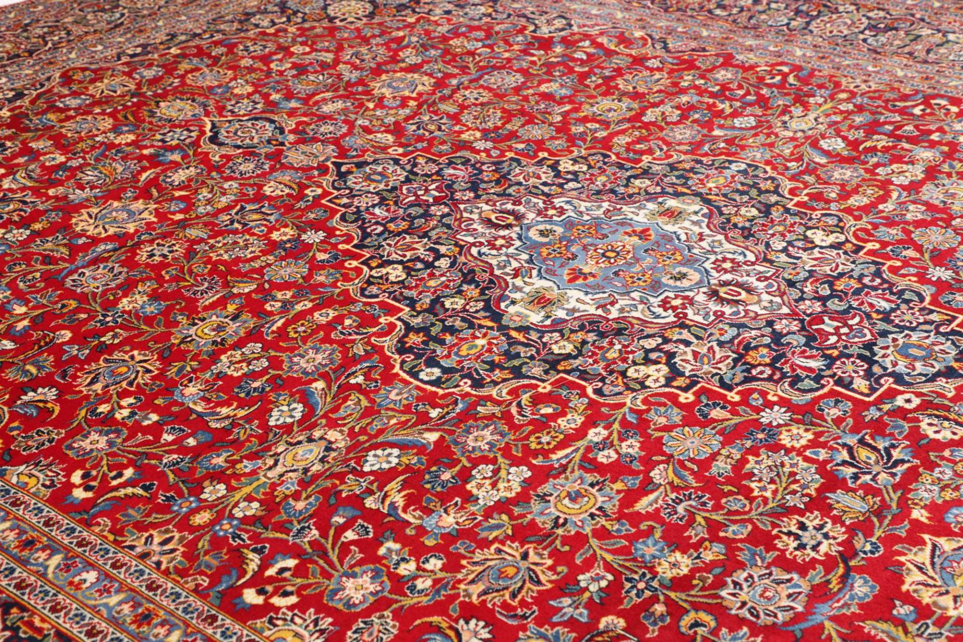 Handgeknüpfter Kashan Perserteppich 311 × 409 cm