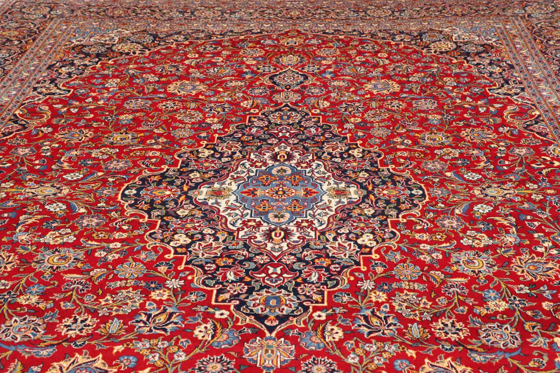 Handgeknüpfter Kashan Perserteppich 311 × 409 cm