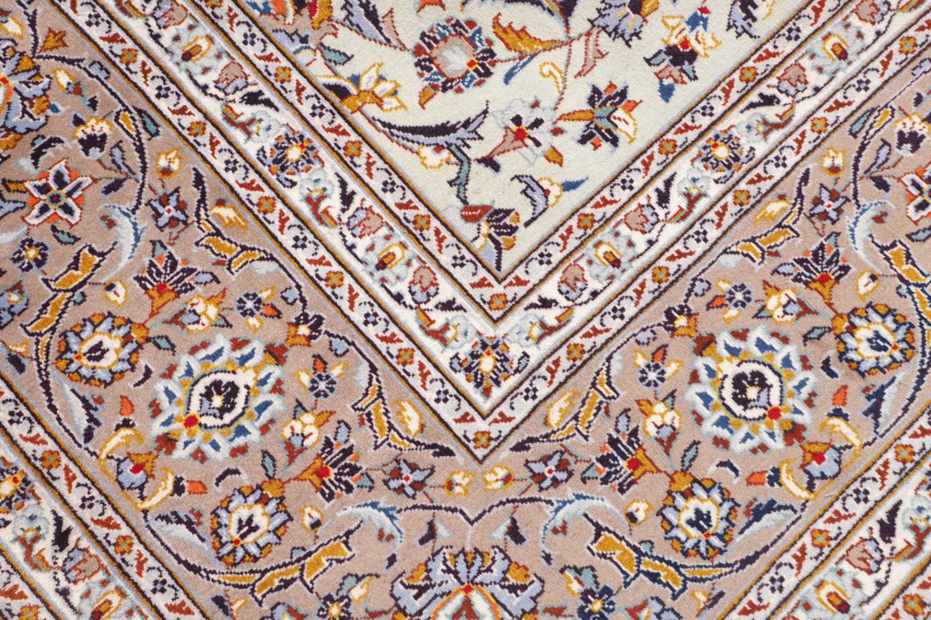 Handgeknüpfter Kashan Perserteppich 297 × 425 cm