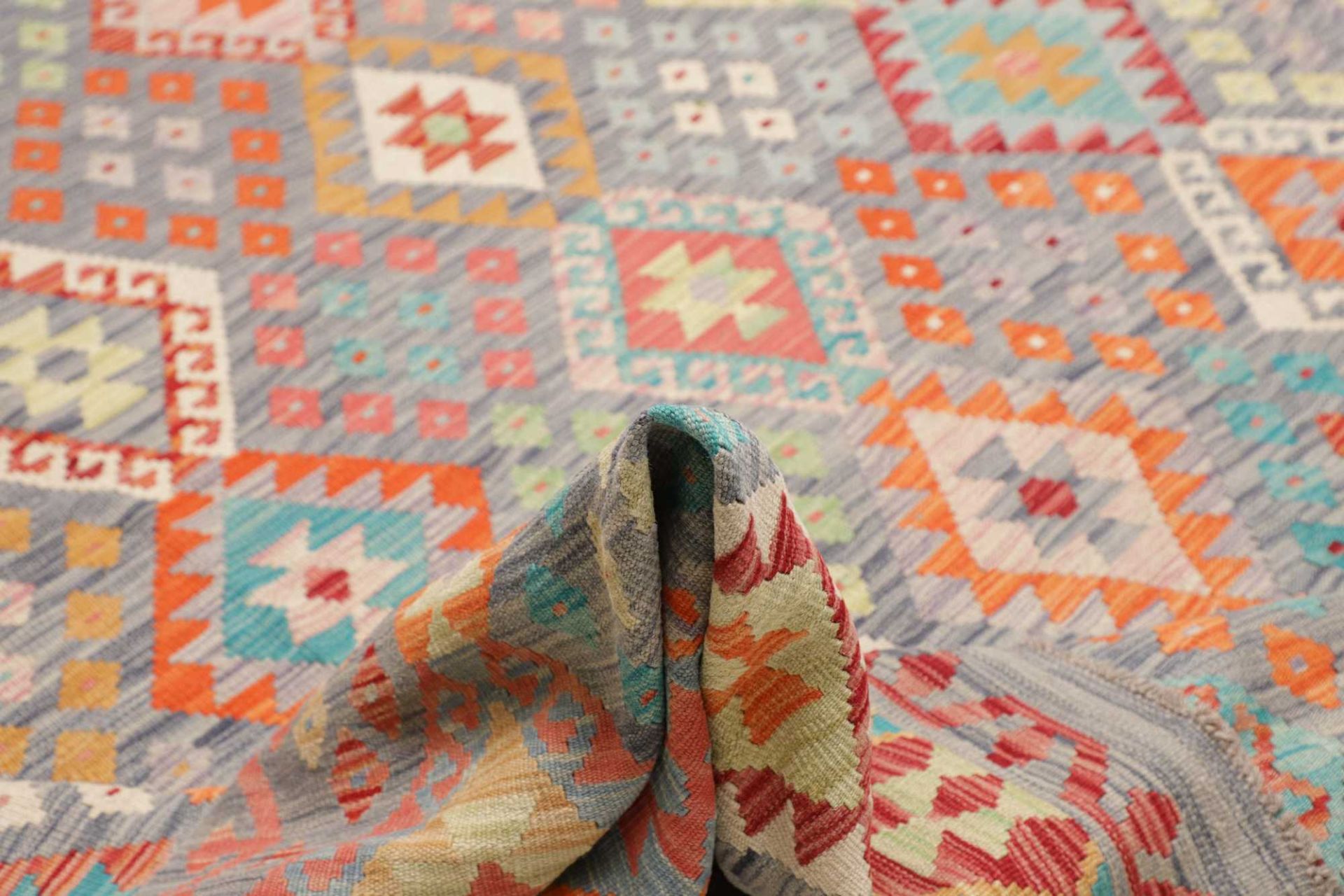Kelim aus Pakistan, 319 × 394 cm