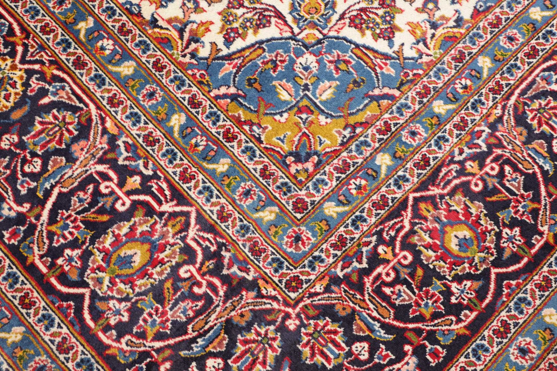 Kashan Perserteppich aus Iran, 304 × 404 cm