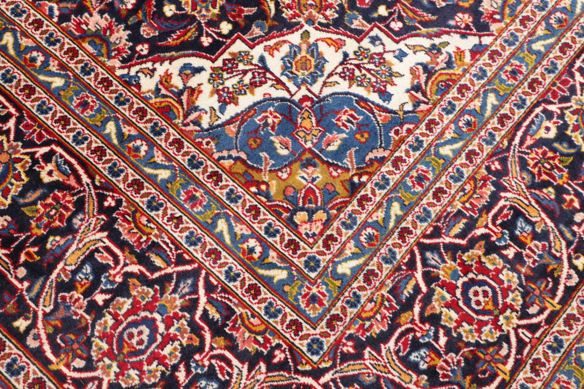 Kashan Perserteppich aus Iran, 298 × 409 cm