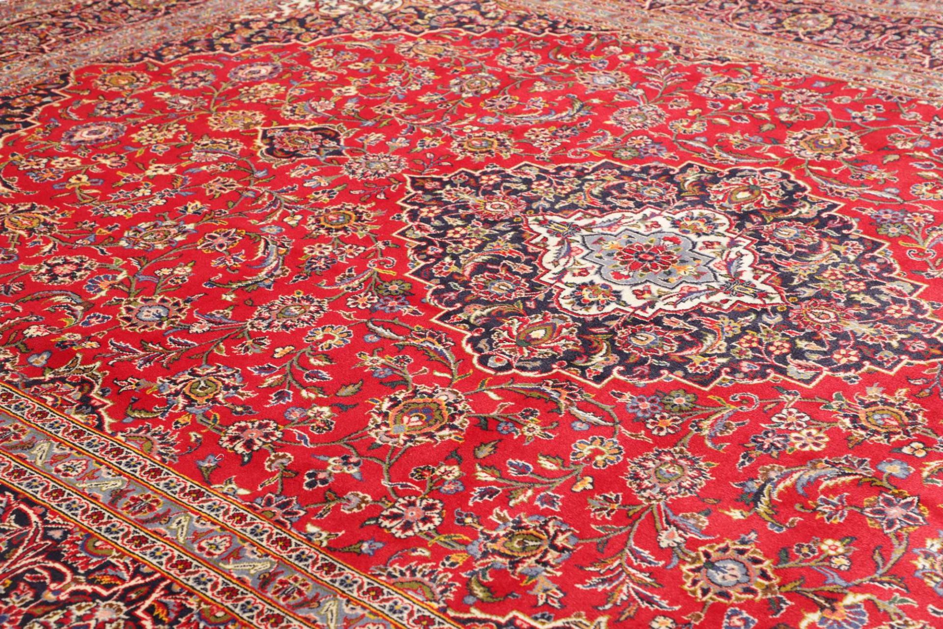Kashan Perserteppich aus Iran, 301 × 402 cm