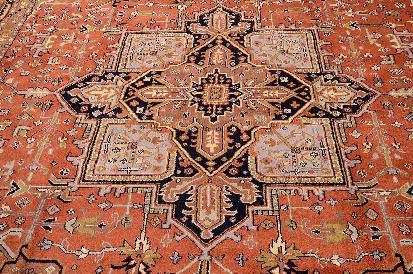 Heriz Orientteppich 375 × 565 cm aus Wolle, handgeknüpft