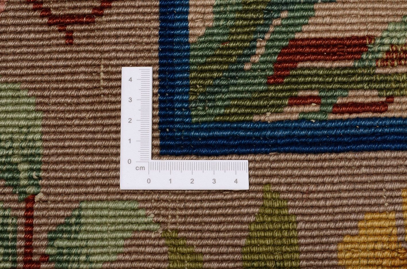 Antiker Teppich aus China, 350 × 360 cm