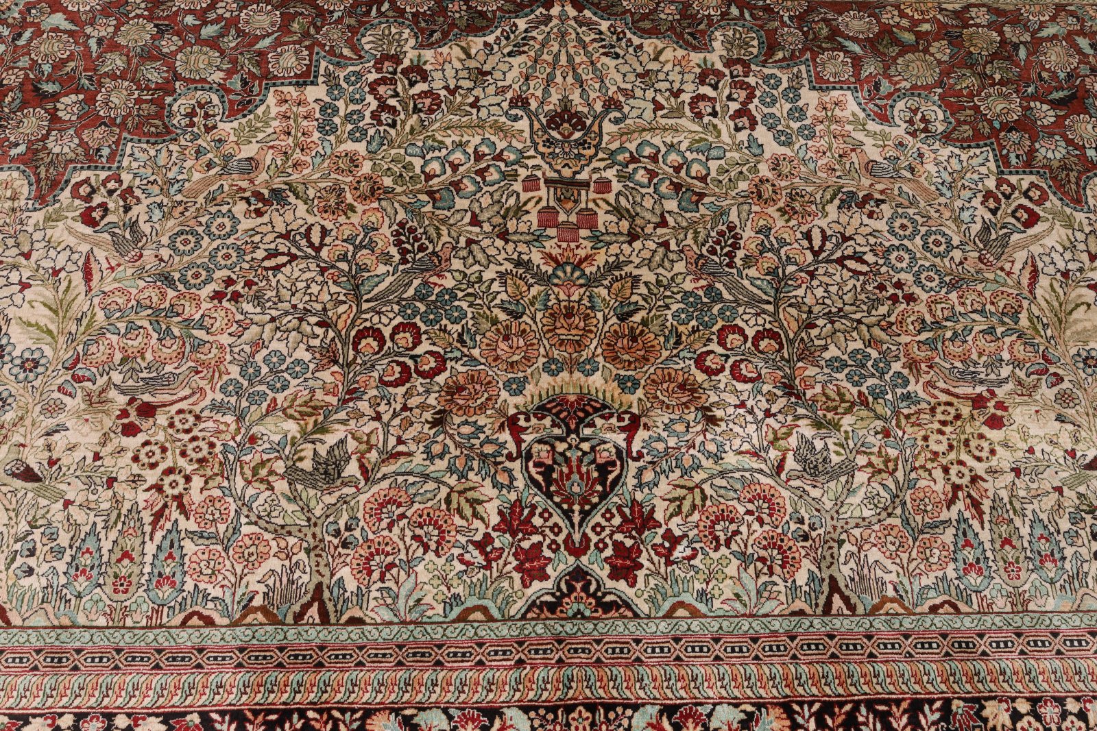 Handgeknüpfter Orientteppich 190 × 130 cm