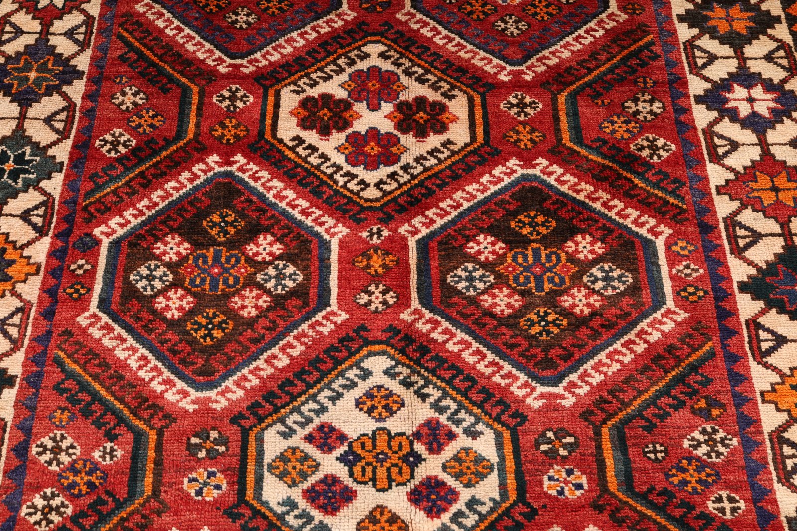 Handgeknüpfter Bakhtiari Perserteppich, 298 × 152 cm, Wolle