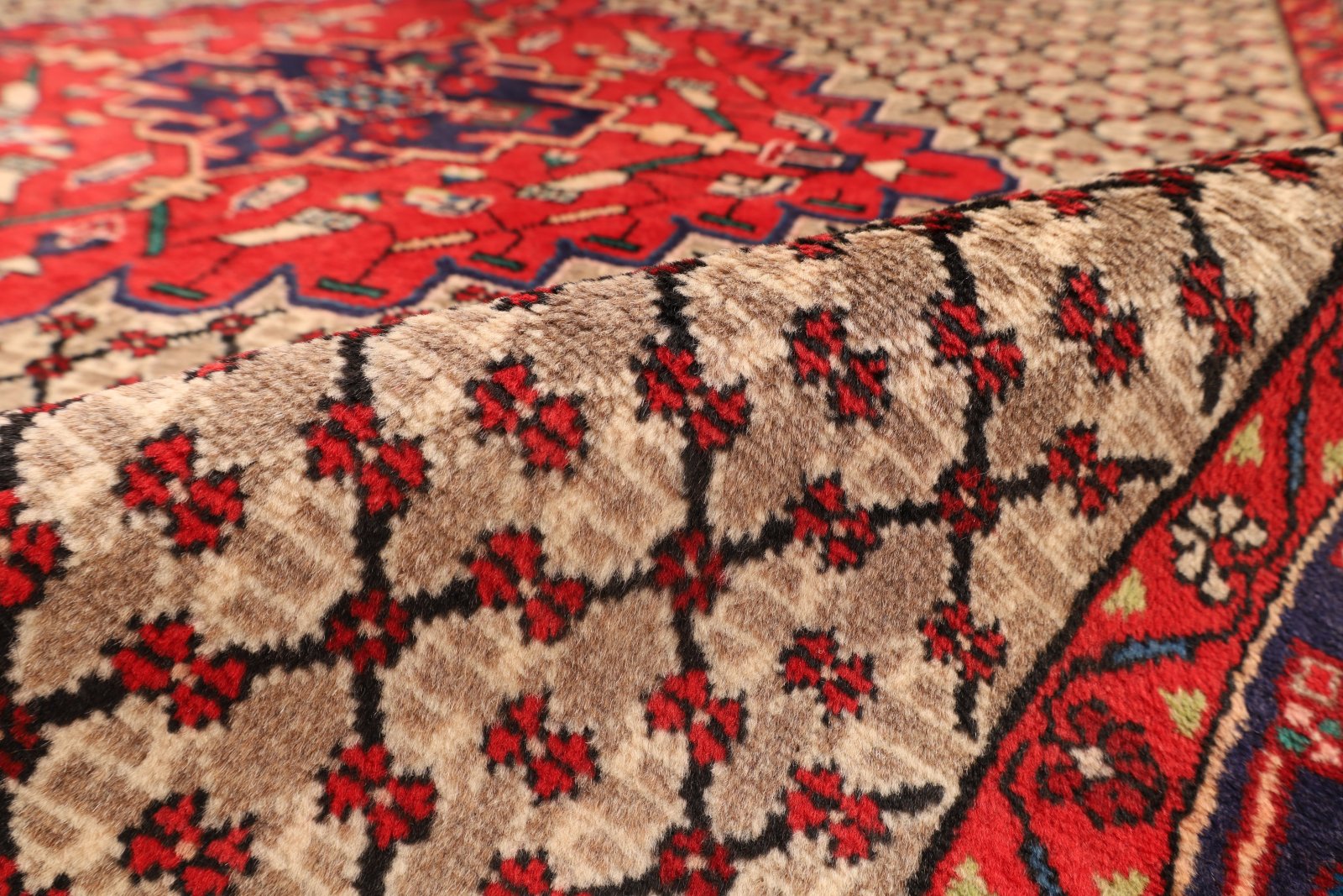 Perserteppich aus Iran, 350 × 160 cm