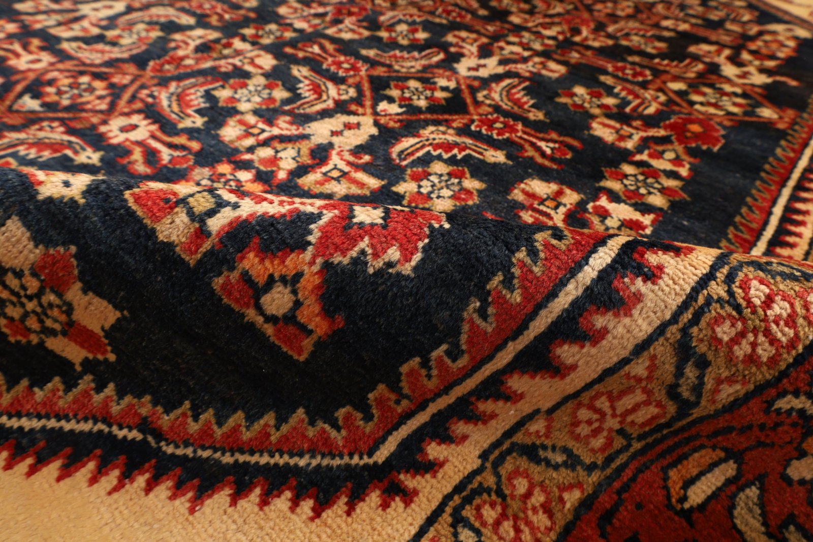 Lilian Perserteppich aus Iran, 212 × 170 cm