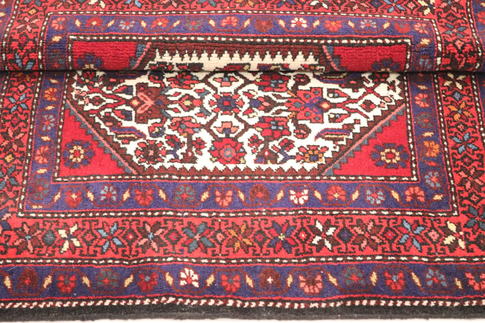 Handgeknüpfter Perserteppich, 107 × 70 cm, Wolle