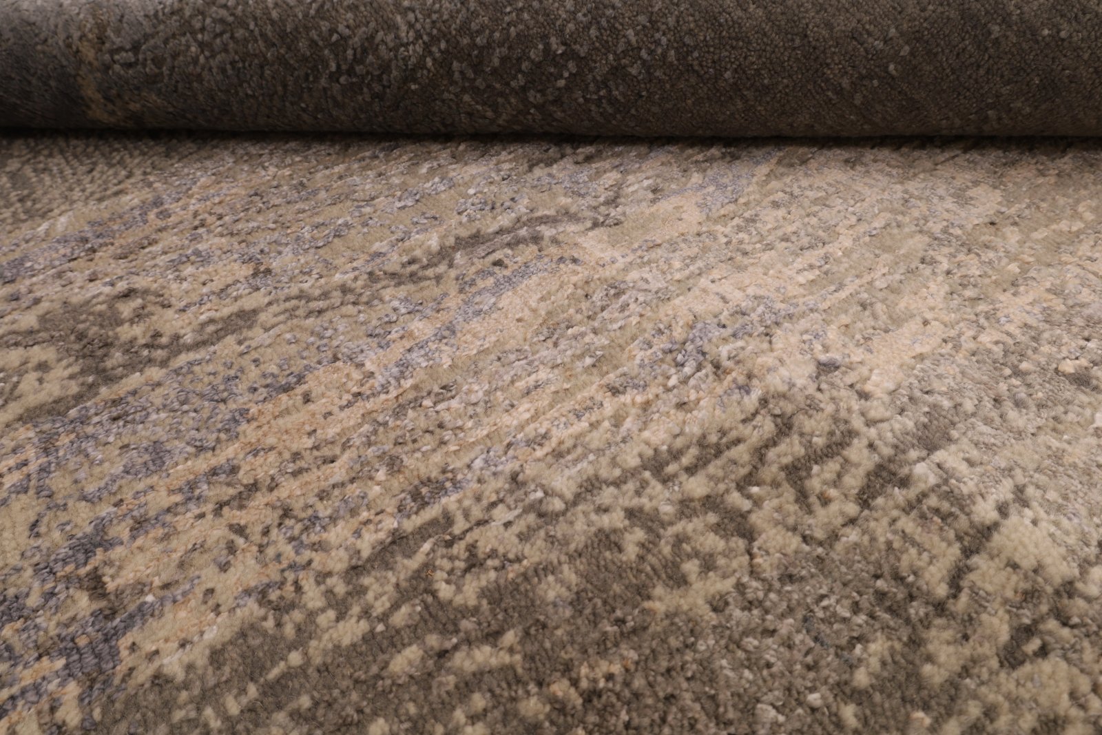 Handgeknüpfter Orientteppich 243 × 173 cm