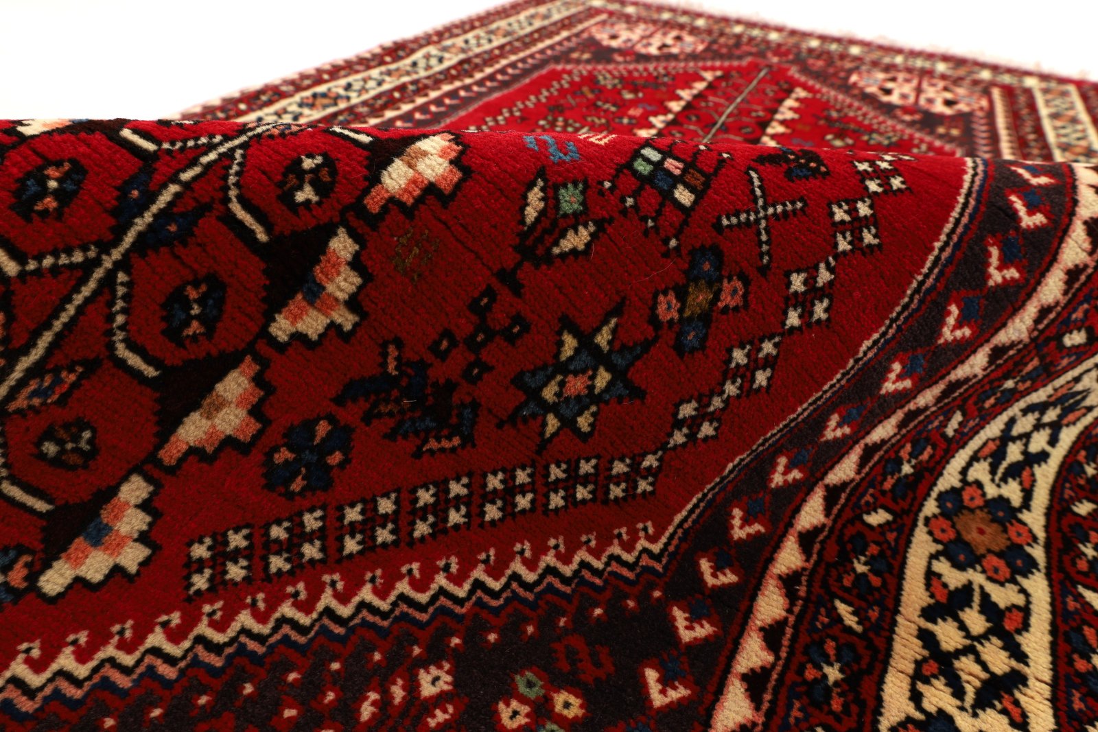 Perserteppich aus Iran, 146 × 71 cm
