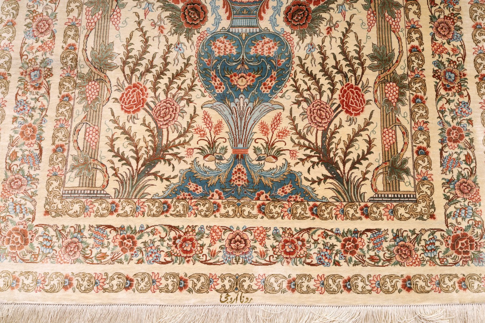 Ghom Perserteppich 160 × 100 cm aus Seide, handgeknüpft