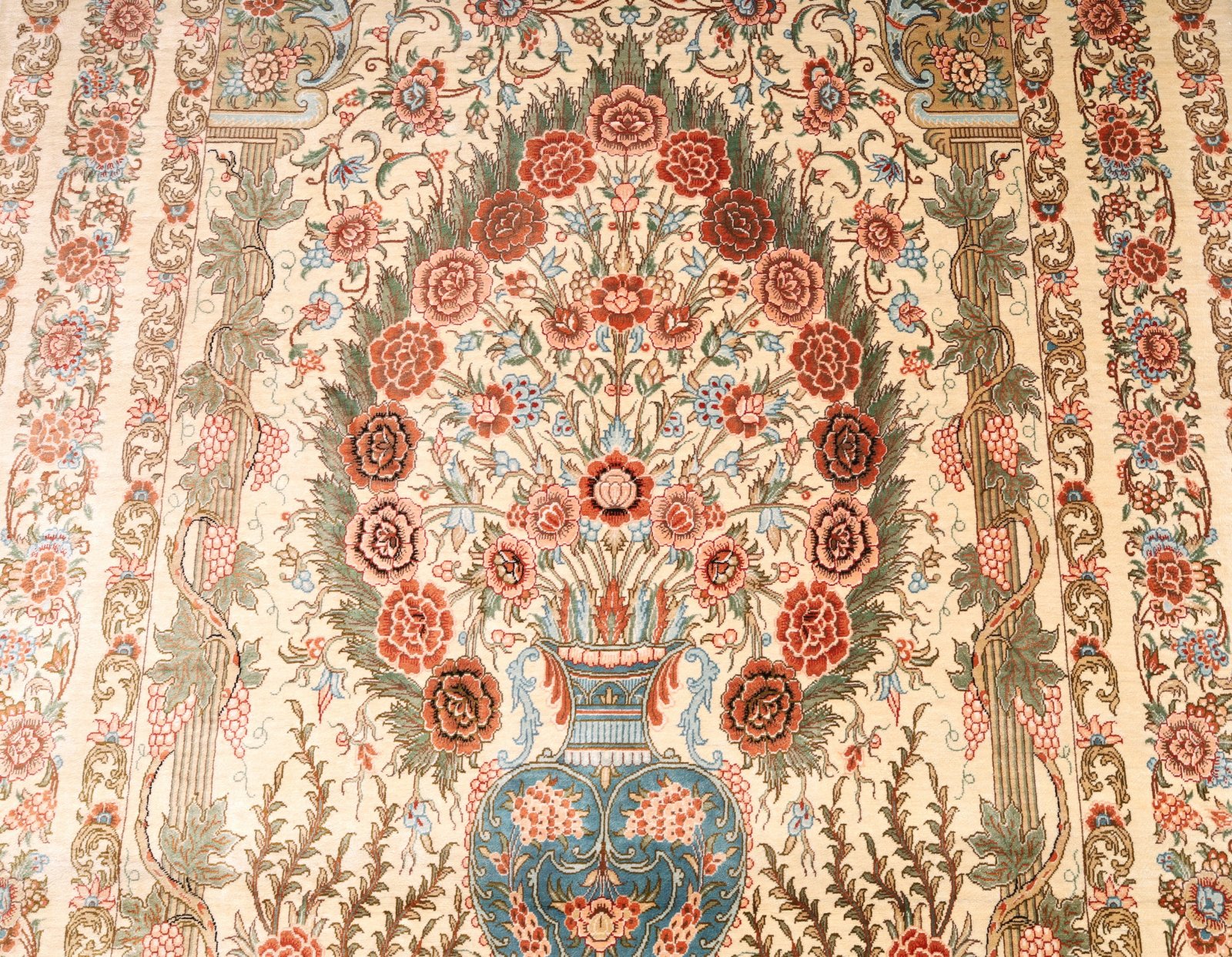 Ghom Perserteppich 160 × 100 cm aus Seide, handgeknüpft