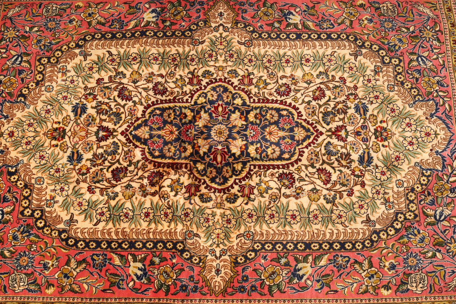 Ghom Perserteppich aus Iran, 200 × 140 cm