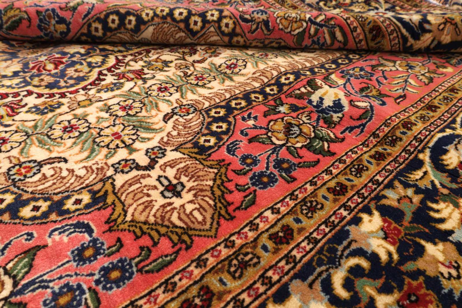 Ghom Perserteppich aus Iran, 200 × 140 cm