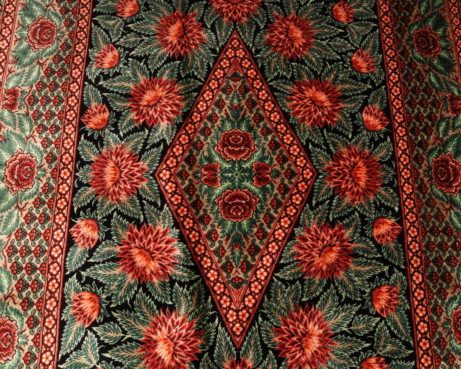 Handgeknüpfter Ghom Perserteppich, 125 × 78 cm, Seide