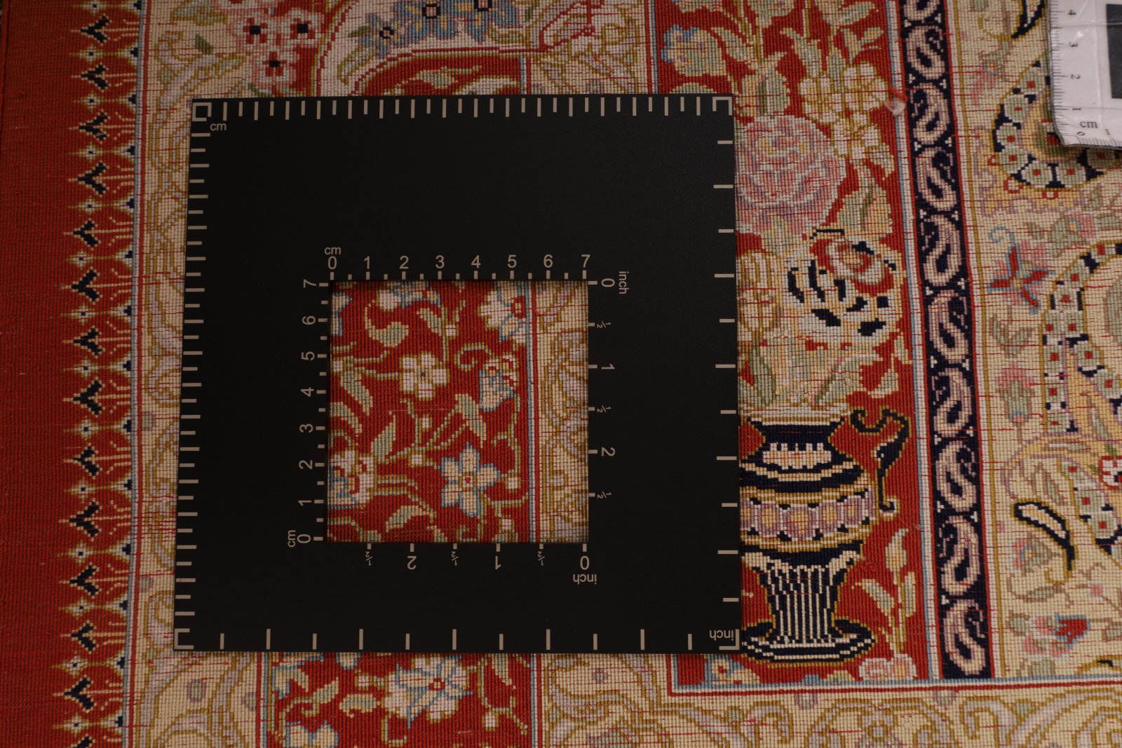 Ghom Perserteppich 123 × 79 cm aus Seide, handgeknüpft