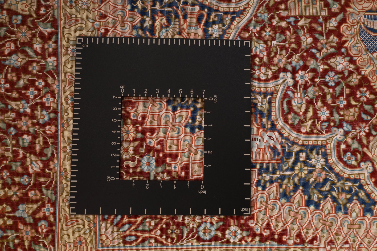 perserteppich-118-x-80-cm-seide-handgeknuepft-rot-orange-6 Handgeknüpfter Ghom Perserteppich, 118 × 80 cm, Seide