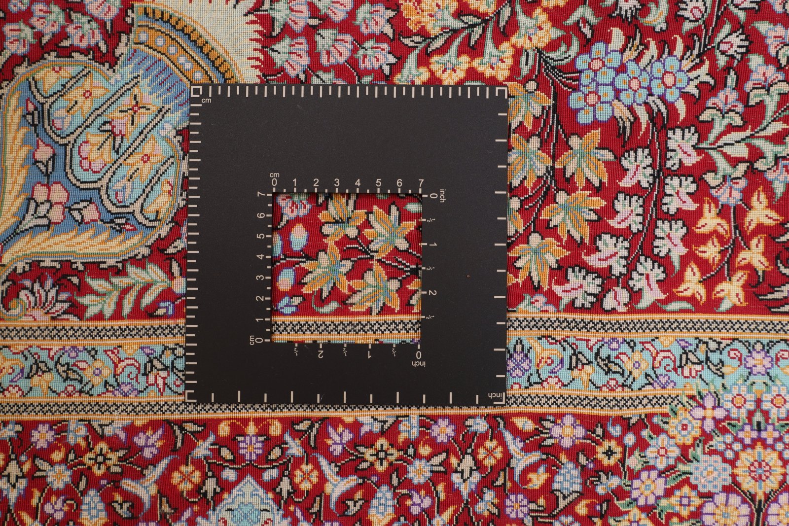 Handgeknüpfter Ghom Perserteppich, 196 × 196 cm, Seide
