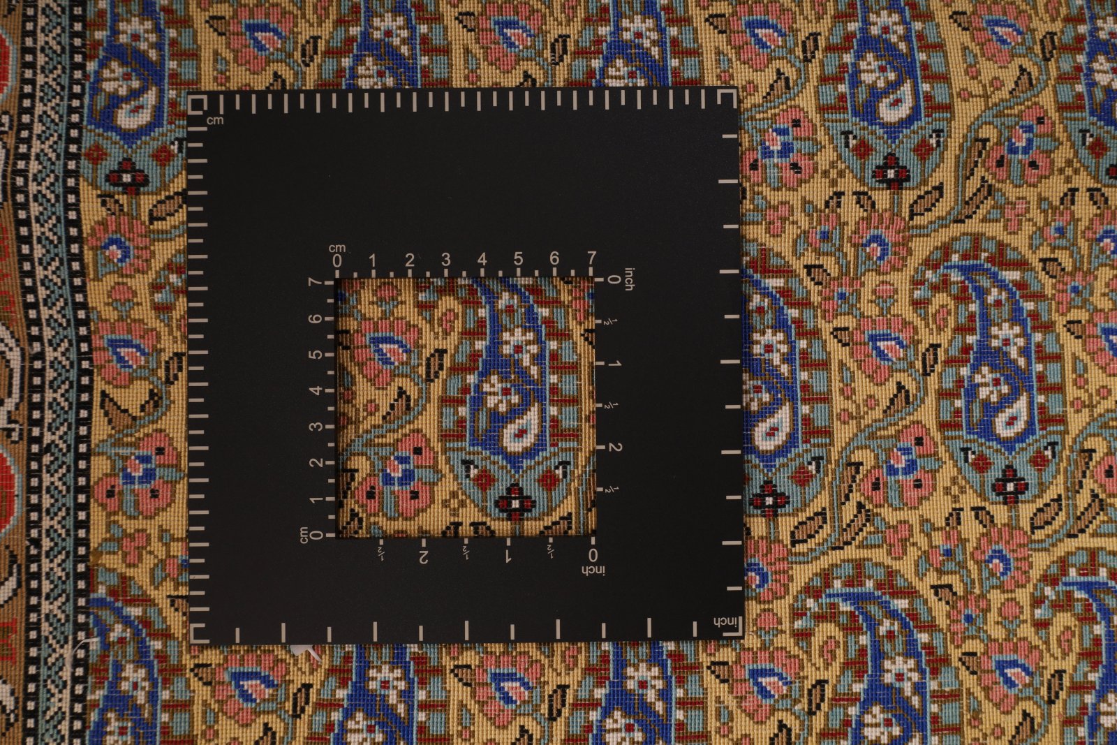 Ghom Perserteppich aus Iran, 117 × 80 cm