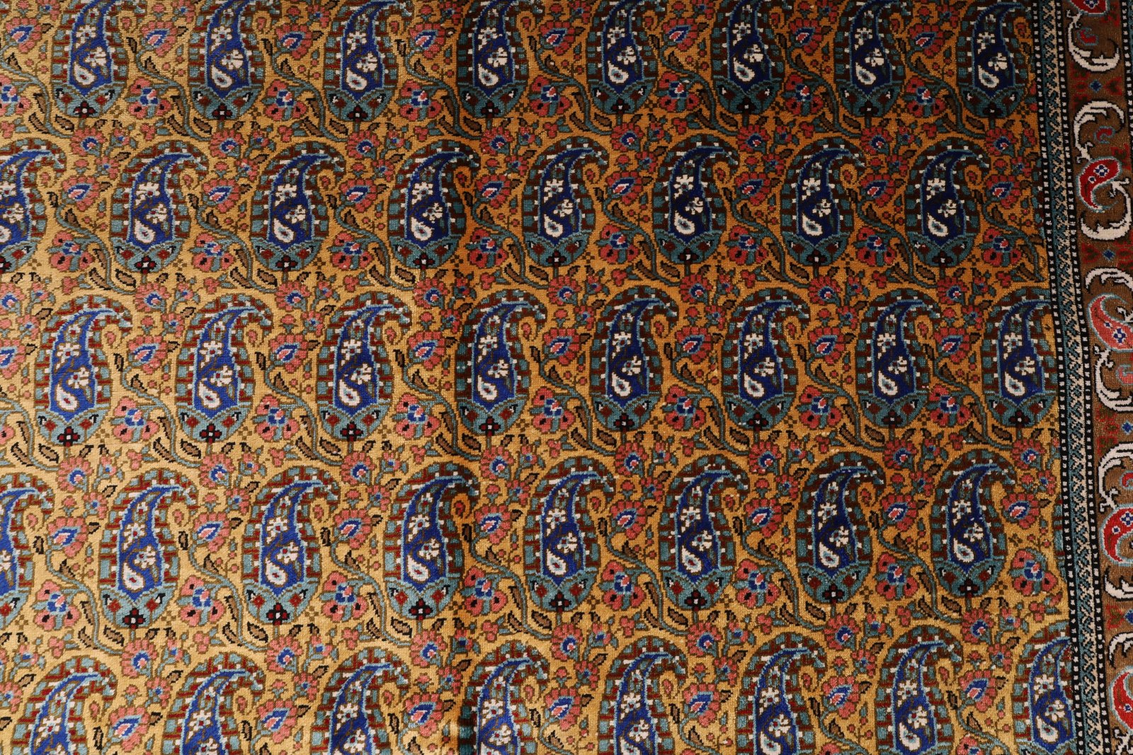 Ghom Perserteppich aus Iran, 117 × 80 cm