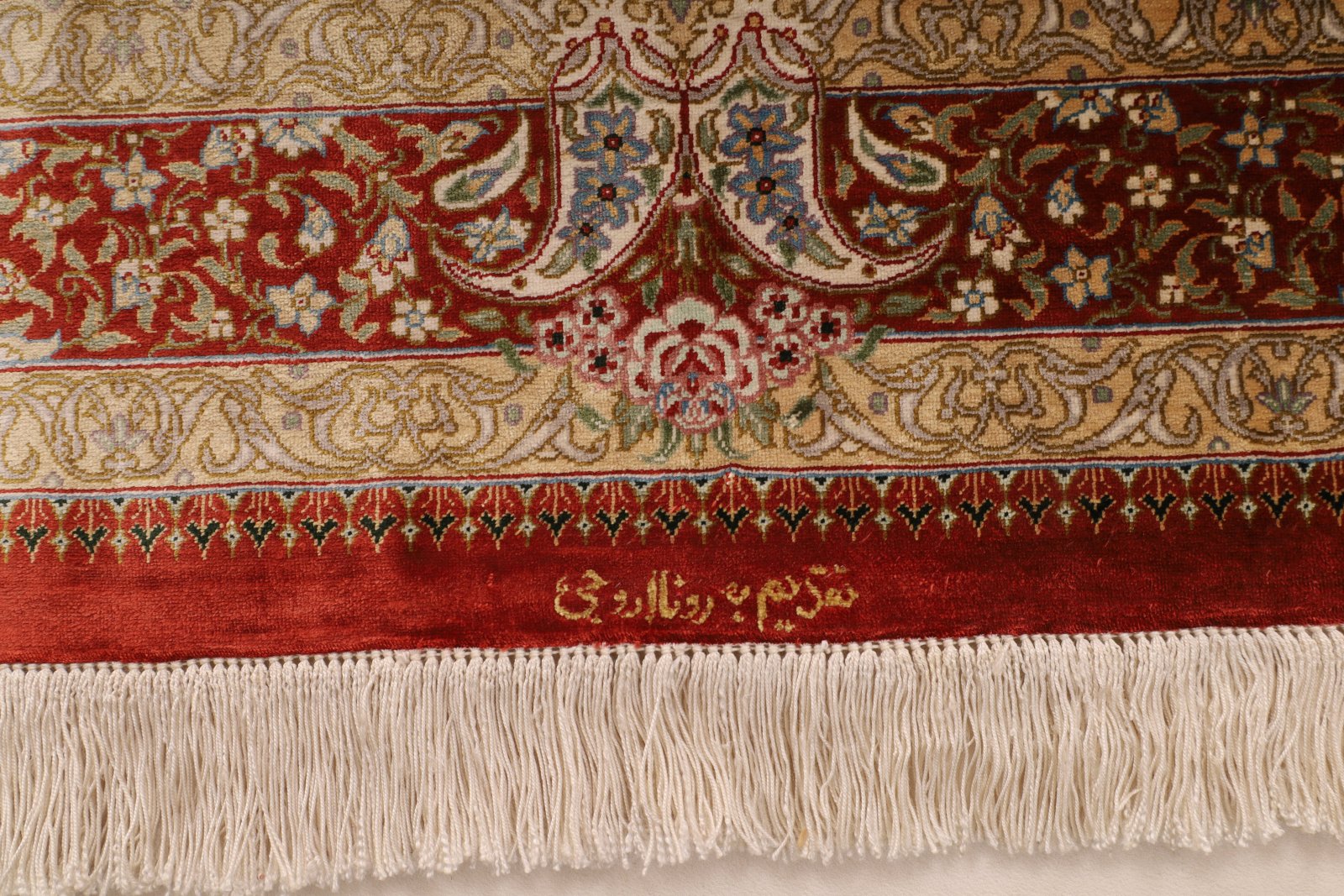 perserteppich-125-x-80-cm-seide-handgeknuepft-rot-orange-14 Ghom Perserteppich 125 × 80 cm aus Seide, handgeknüpft