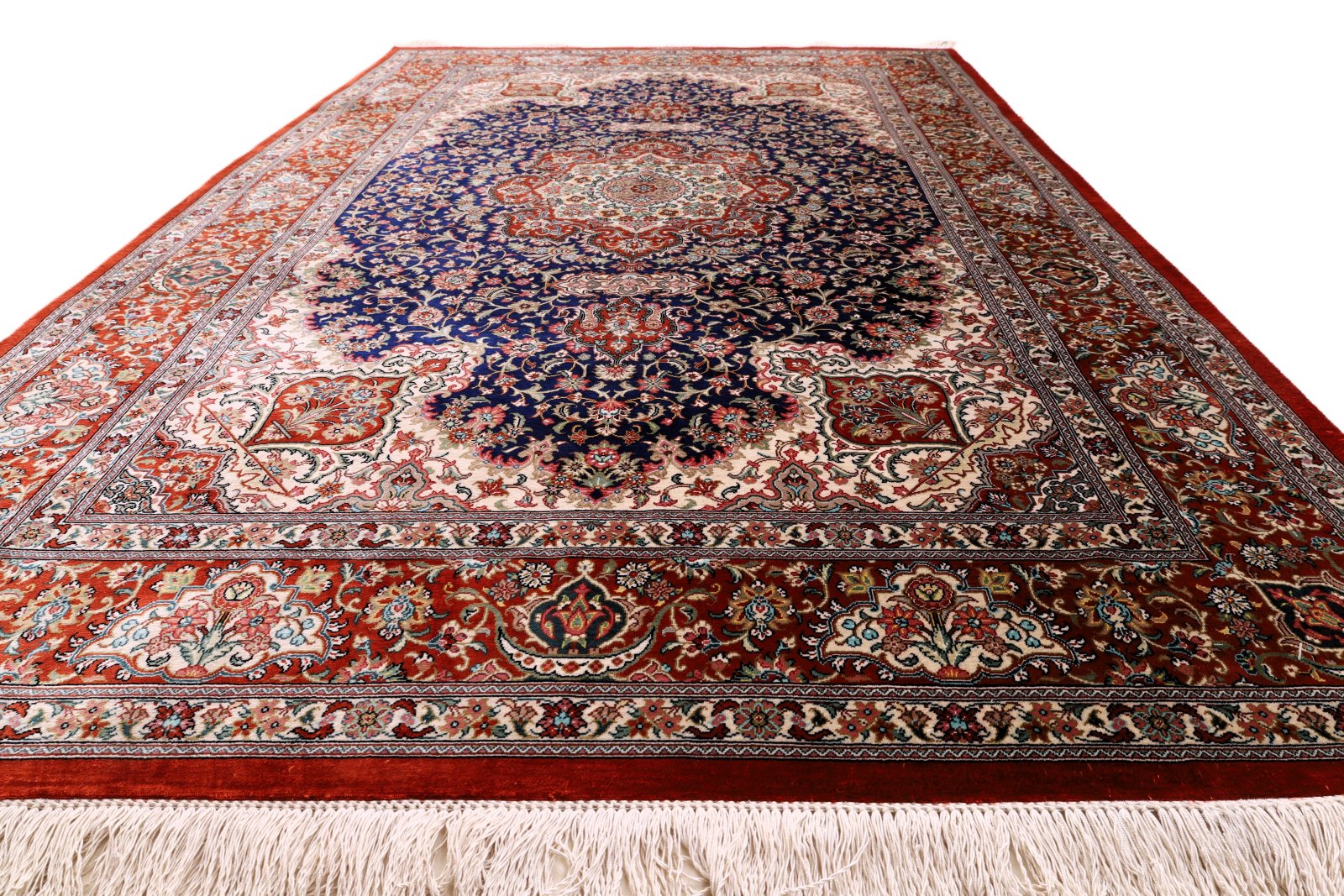 Handgeknüpfter Ghom Perserteppich, 154 × 102 cm, Seide