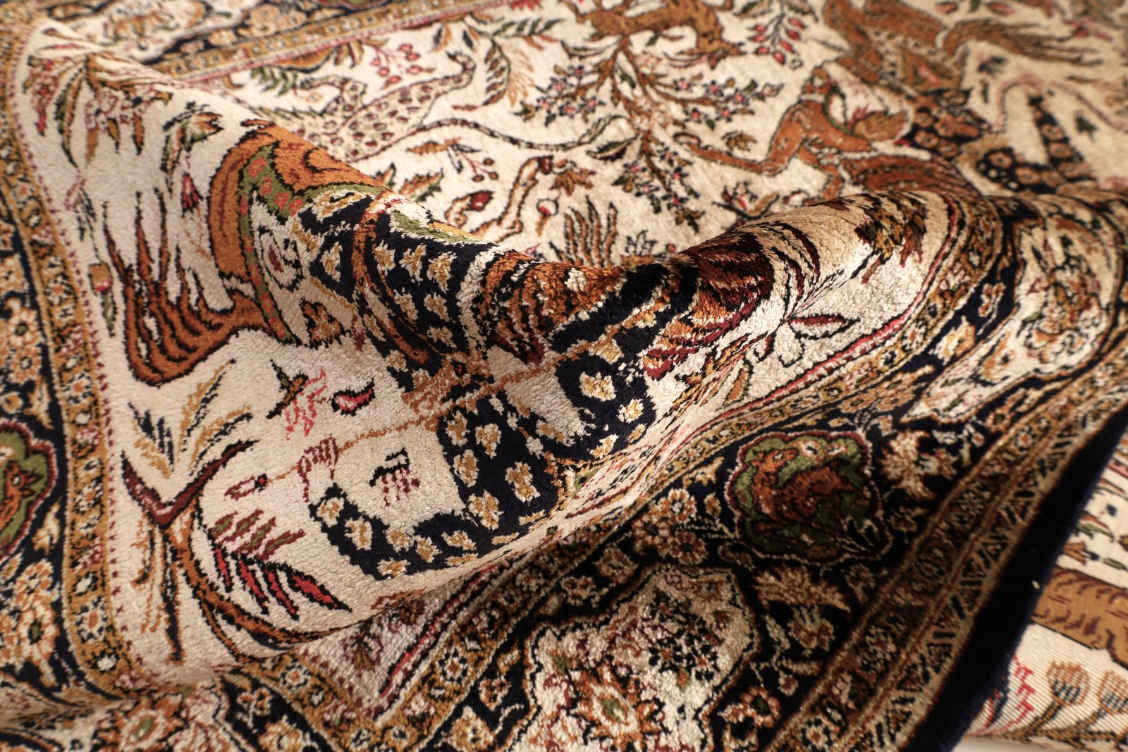Ghom Perserteppich aus Iran, 160 × 106 cm