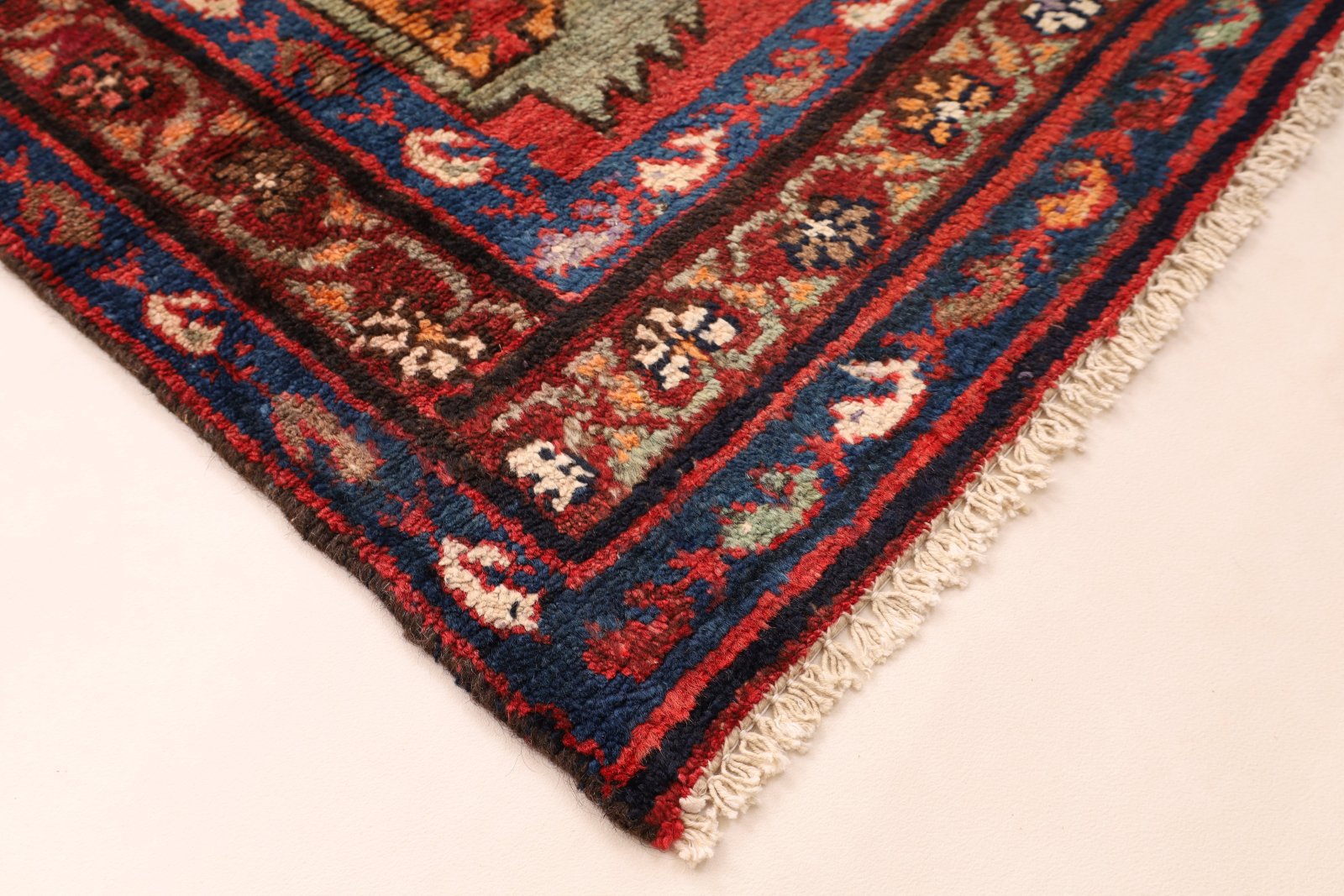 Hamadan Perserteppich aus Iran, 298 × 106 cm