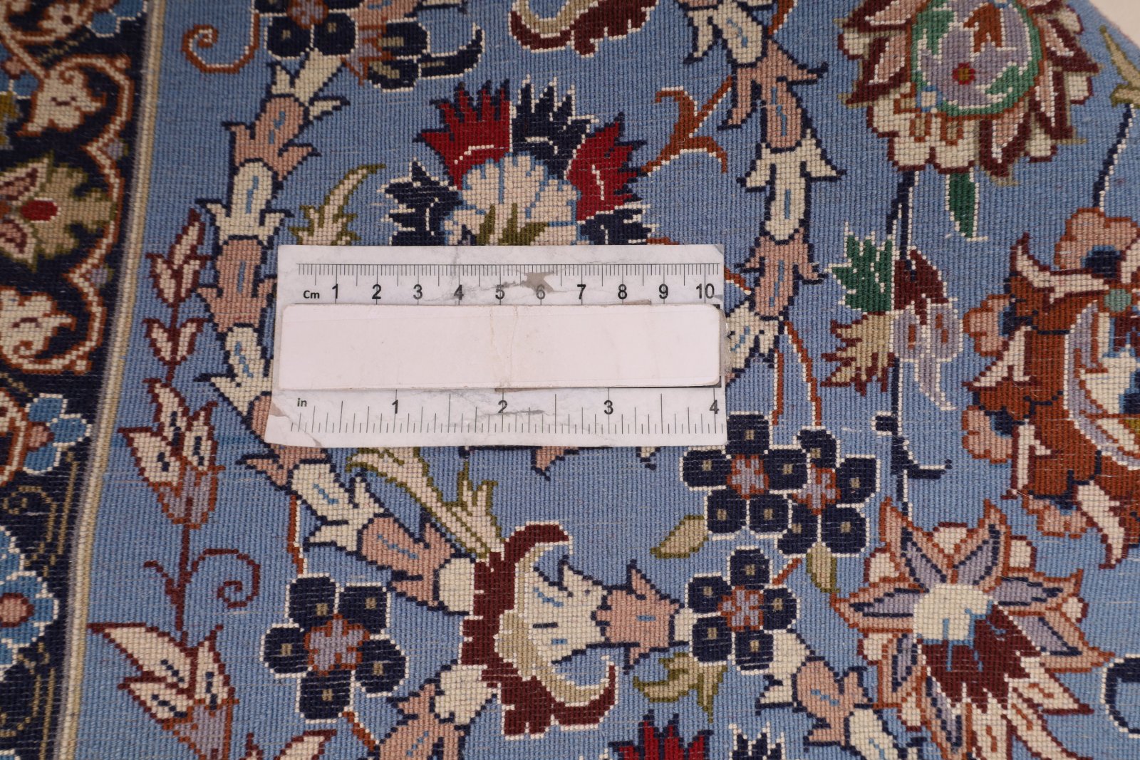 Isfahan Perserteppich aus Iran, 170 × 109 cm