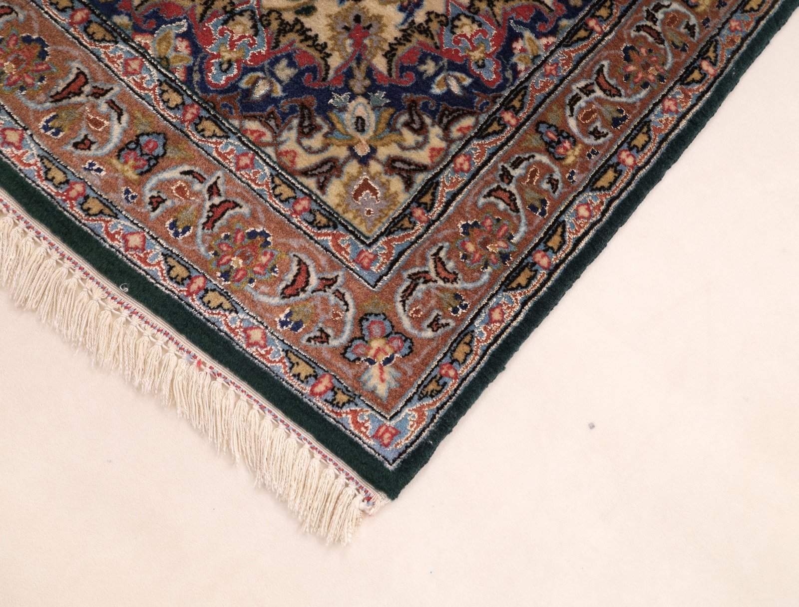 Handgeknüpfter Isfahan Perserteppich, 103 × 72 cm, Wolle & Seide