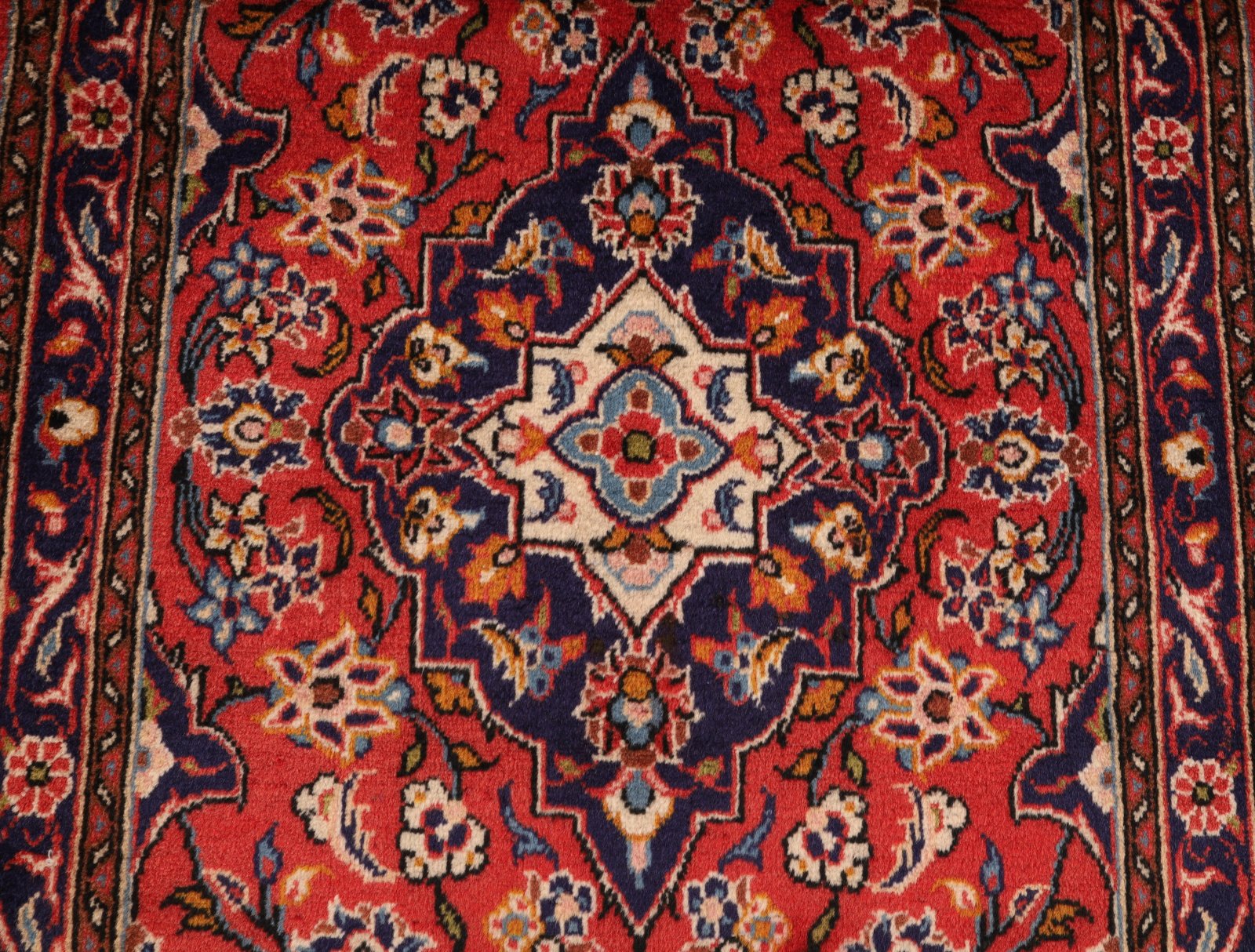 Kashan Perserteppich 148 × 79 cm aus Wolle, handgeknüpft
