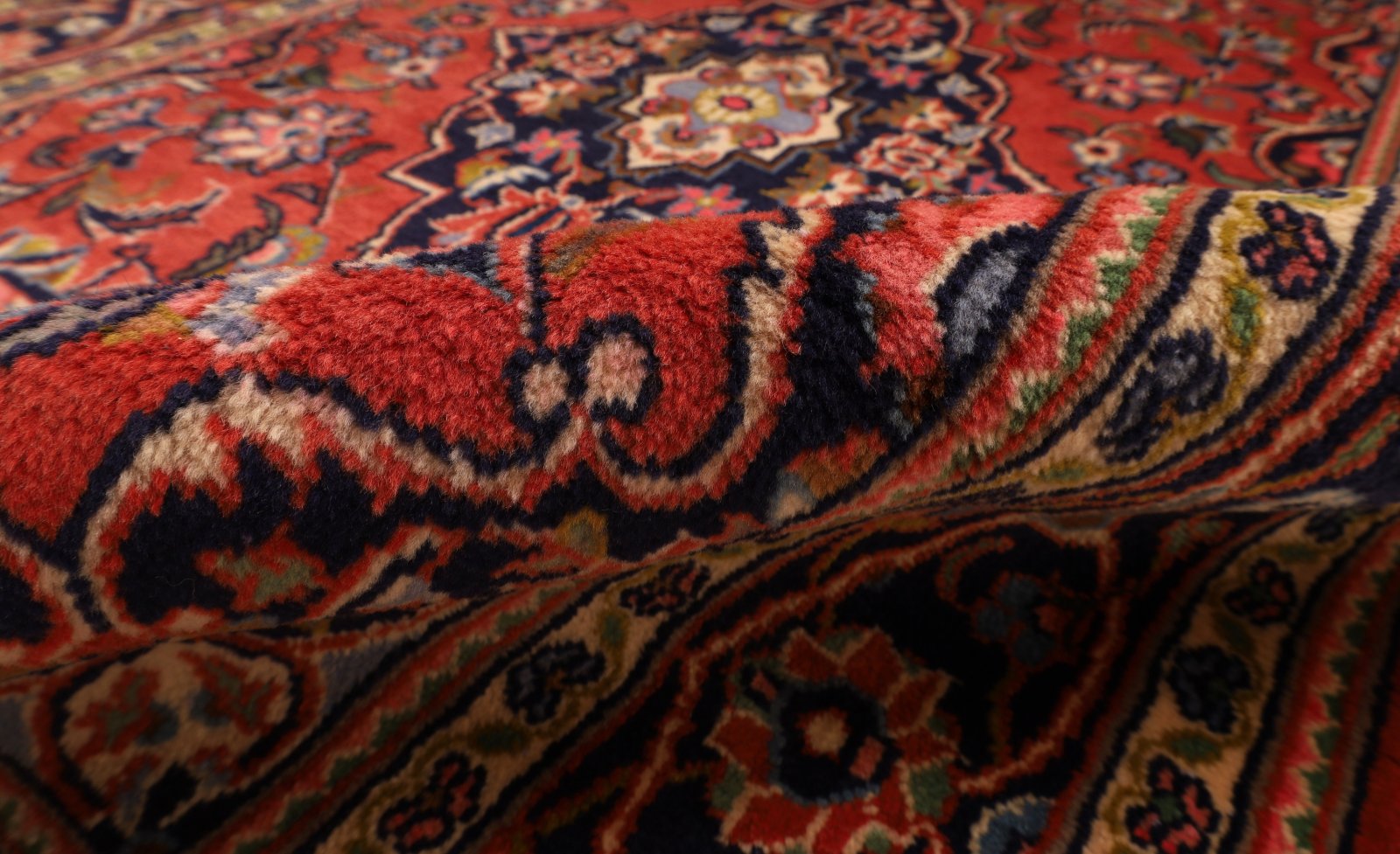 Handgeknüpfter Kashan Perserteppich, 164 × 106 cm, Wolle